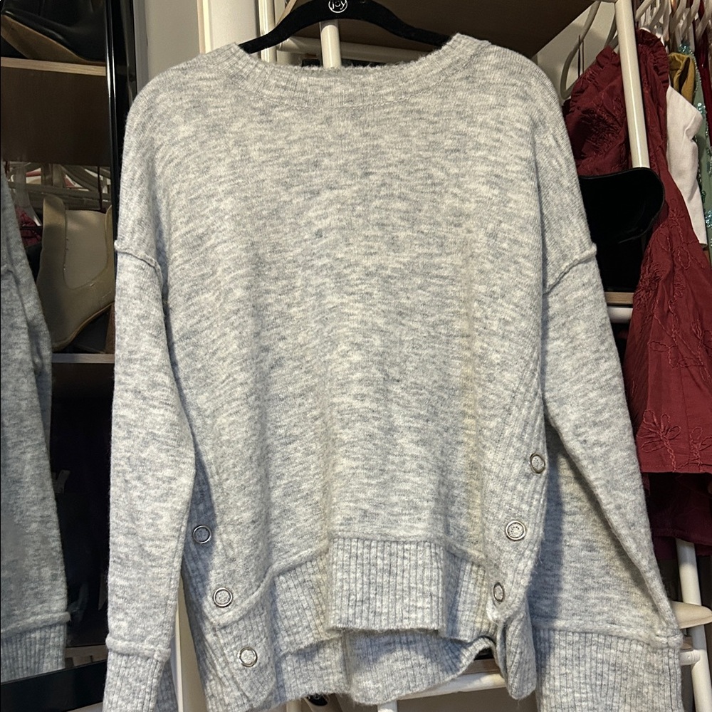 Vici Heather Gray Women's Sweater